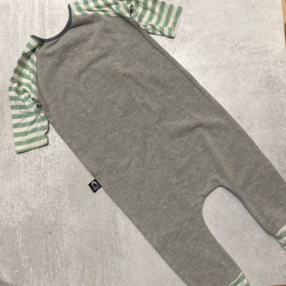 Rags to Raches || Heartbreakers Club Romper Gray 18-24M - Picture 4 of 4